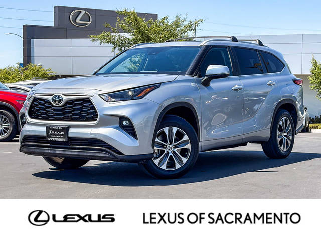 2023 Toyota Highlander XLE FWD photo