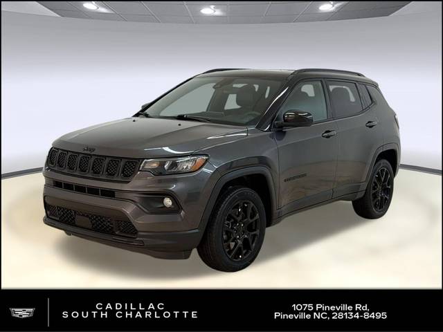 2023 Jeep Compass Altitude 4WD photo