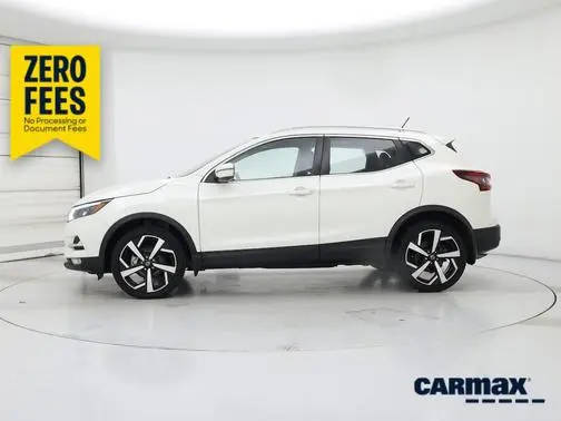 2022 Nissan Rogue Sport SL AWD photo