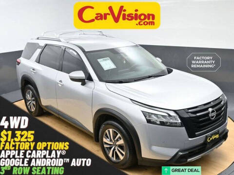 2023 Nissan Pathfinder SL 4WD photo