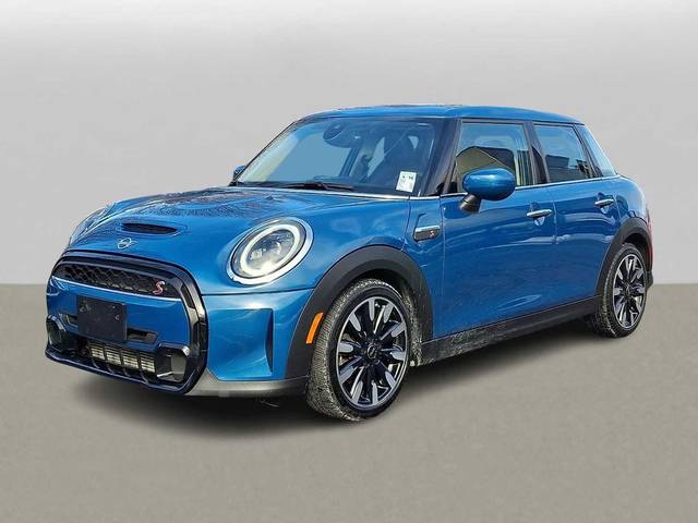2023 MINI Hardtop 4 Door Cooper S FWD photo