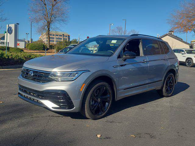 2023 Volkswagen Tiguan SE R-Line Black FWD photo