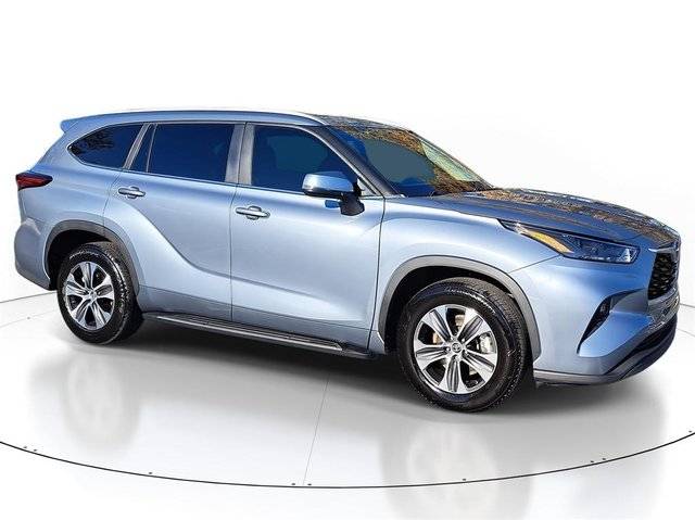 2023 Toyota Highlander XLE FWD photo