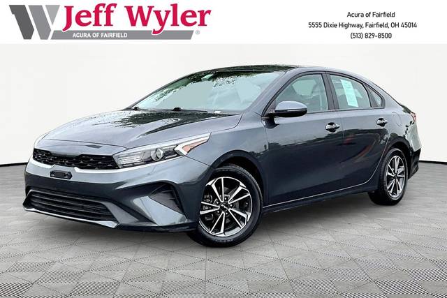 2023 Kia Forte LXS FWD photo