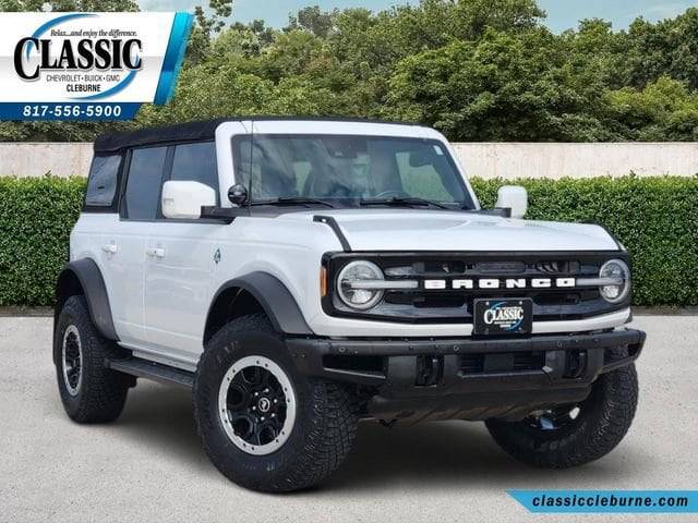 2023 Ford Bronco 4 Door Outer Banks 4WD photo