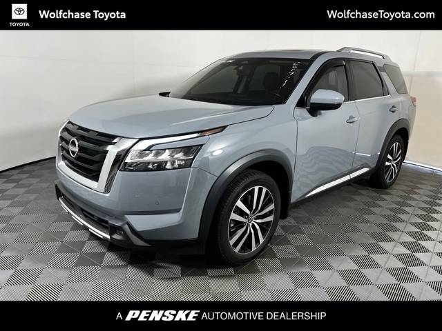 2023 Nissan Pathfinder Platinum 4WD photo
