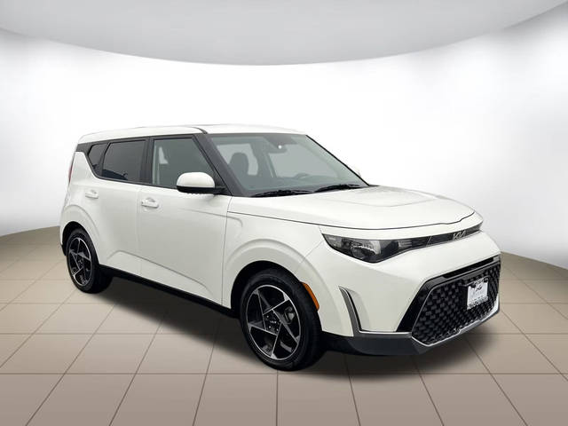 2023 Kia Soul EX FWD photo