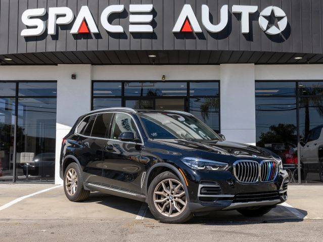 2023 BMW X5 xDrive40i AWD photo