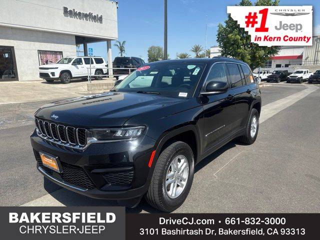 2023 Jeep Grand Cherokee Laredo 4WD photo