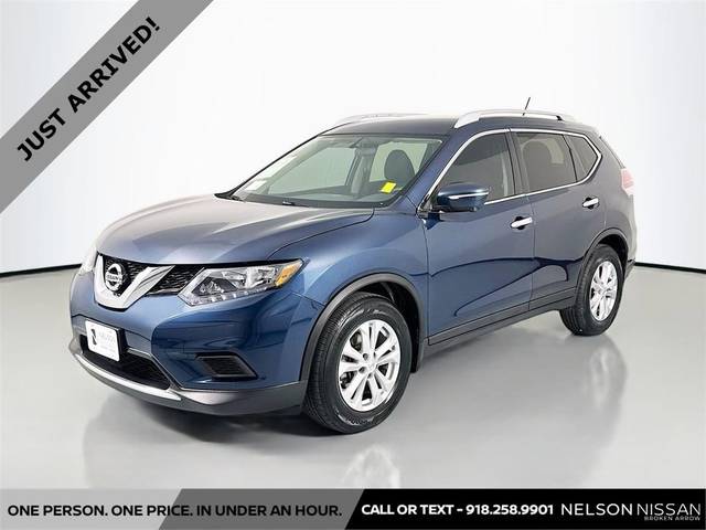 2015 Nissan Rogue SV FWD photo