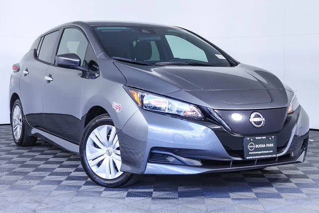 2023 Nissan Leaf S FWD photo