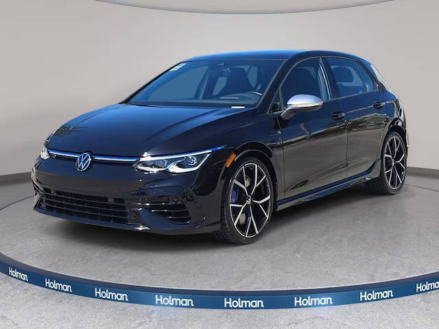 2023 Volkswagen Golf R  AWD photo