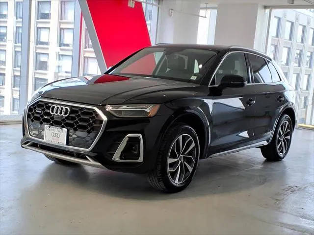 2023 Audi Q5 S line Premium Plus AWD photo