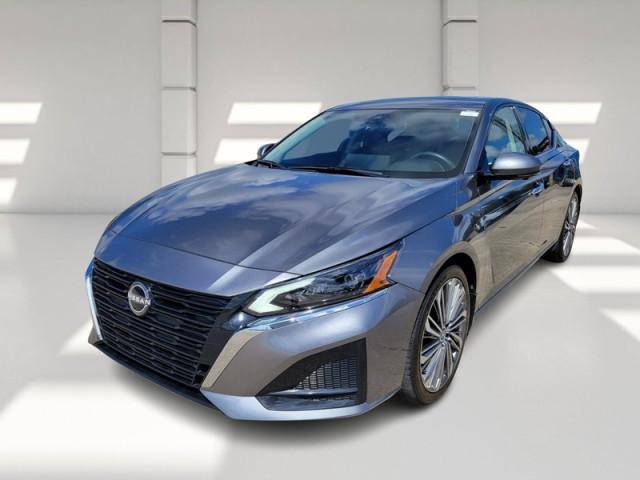 2023 Nissan Altima 2.5 SL FWD photo