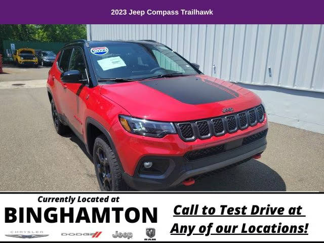 2023 Jeep Compass Trailhawk 4WD photo