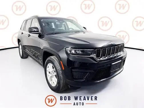2023 Jeep Grand Cherokee Laredo 4WD photo