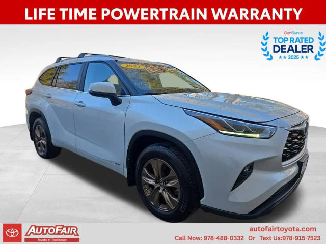 2023 Toyota Highlander Hybrid Bronze Edition AWD photo