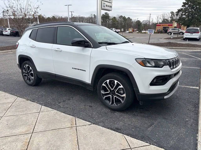 2023 Jeep Compass Limited 4WD photo