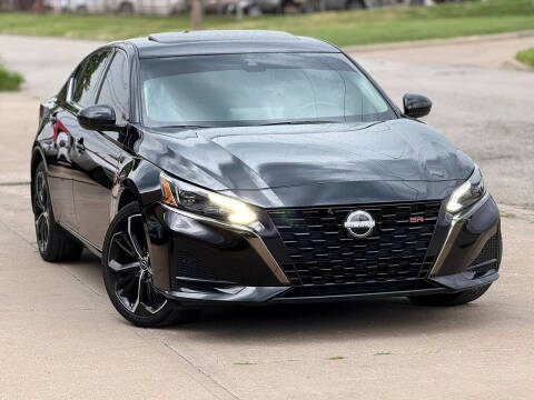 2023 Nissan Altima 2.5 SR AWD photo