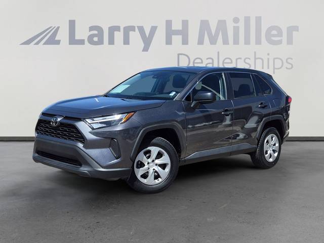 2023 Toyota RAV4 LE AWD photo