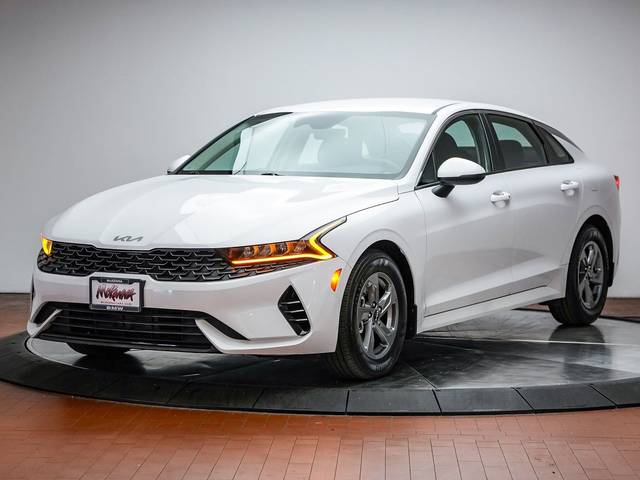 2023 Kia K5 LXS FWD photo