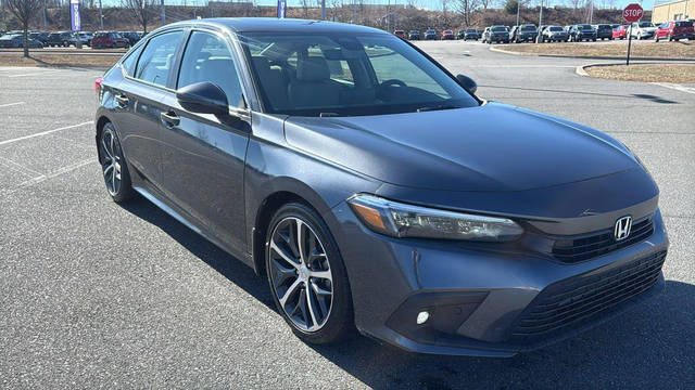 2023 Honda Civic Touring FWD photo