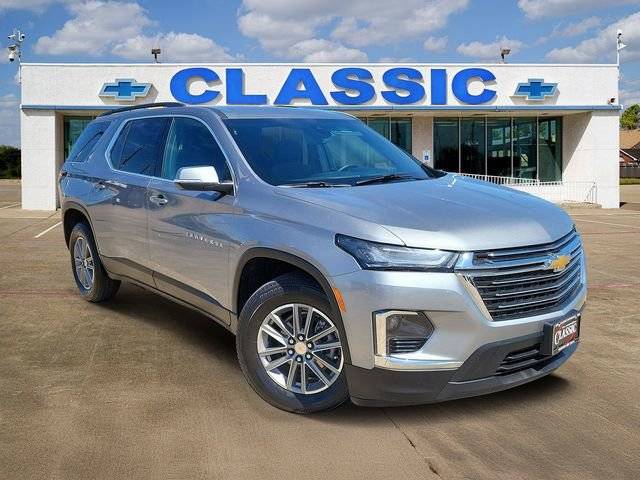2023 Chevrolet Traverse LT Cloth FWD photo