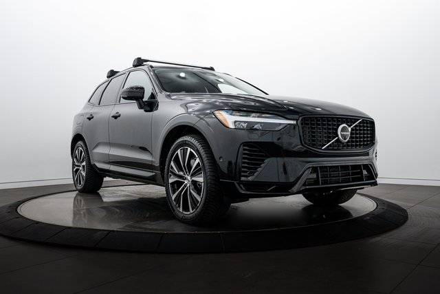 2023 Volvo XC60 Recharge Ultimate Dark Theme AWD photo
