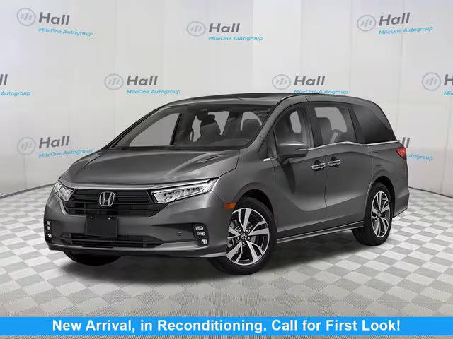 2023 Honda Odyssey Touring FWD photo