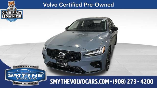 2023 Volvo S60 Core Dark Theme FWD photo