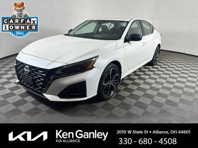 2023 Nissan Altima 2.5 SR AWD photo
