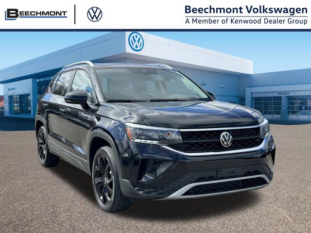 2023 Volkswagen Taos SE FWD photo