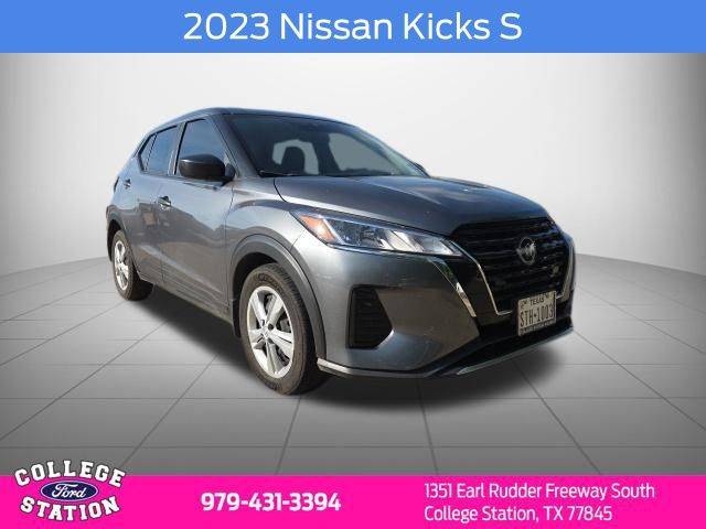 2023 Nissan Kicks S FWD photo