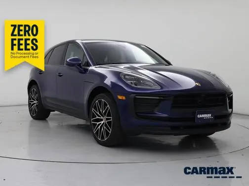 2023 Porsche Macan AWD photo