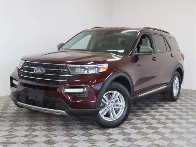 2023 Ford Explorer XLT RWD photo