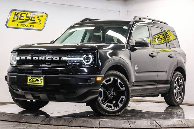 2023 Ford Bronco Sport Outer Banks 4WD photo