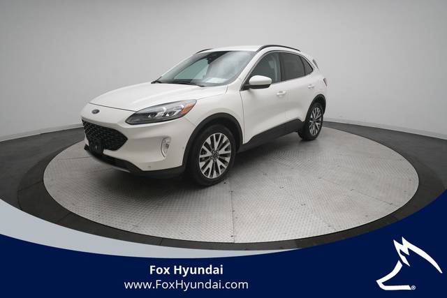 2021 Ford Escape Titanium Hybrid AWD photo