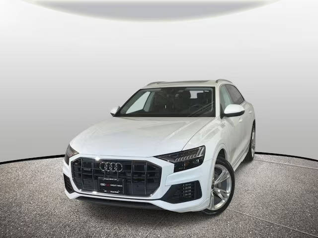 2023 Audi Q8 Premium AWD photo