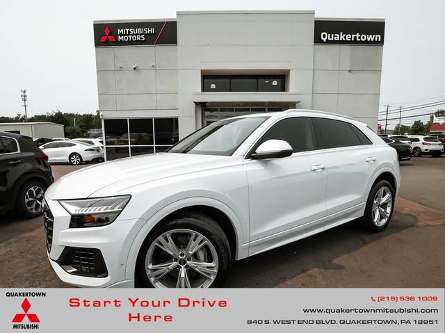 2023 Audi Q8 Premium AWD photo