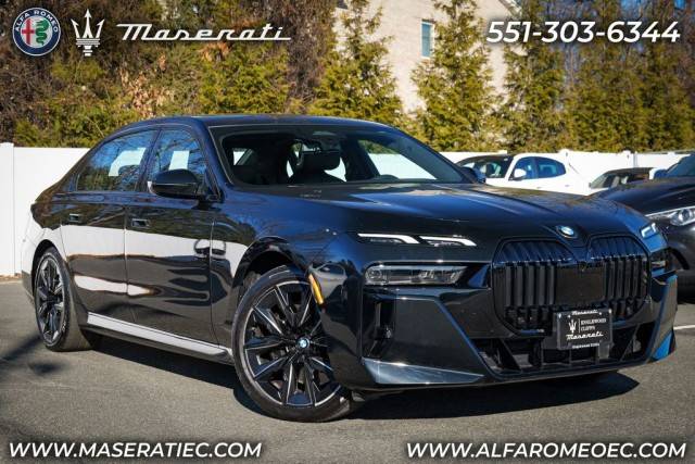 2023 BMW 7 Series 740i RWD photo
