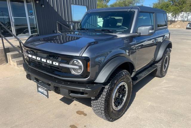 2023 Ford Bronco 2 Door Outer Banks 4WD photo