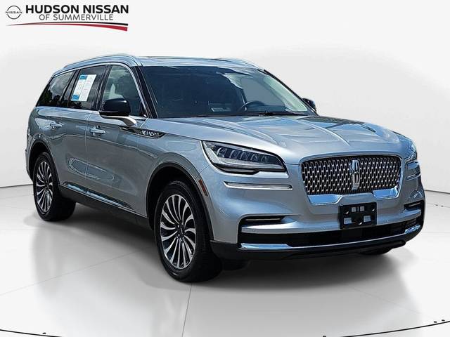 2023 Lincoln Aviator Standard AWD photo