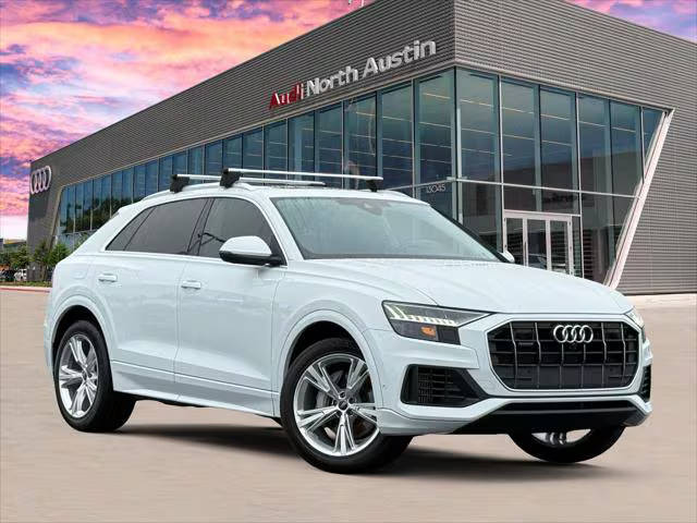 2023 Audi Q8 Premium AWD photo
