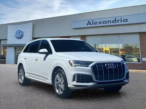 2023 Audi Q7 Premium AWD photo