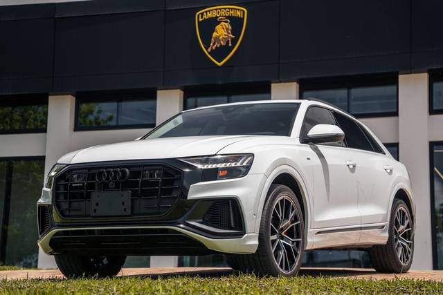 2023 Audi Q8 Premium Plus AWD photo