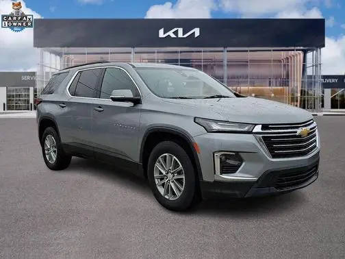 2023 Chevrolet Traverse LT Cloth AWD photo