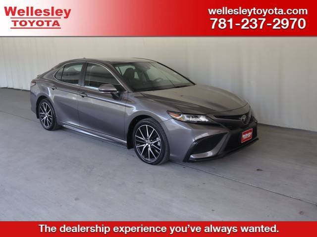 2023 Toyota Camry SE AWD photo