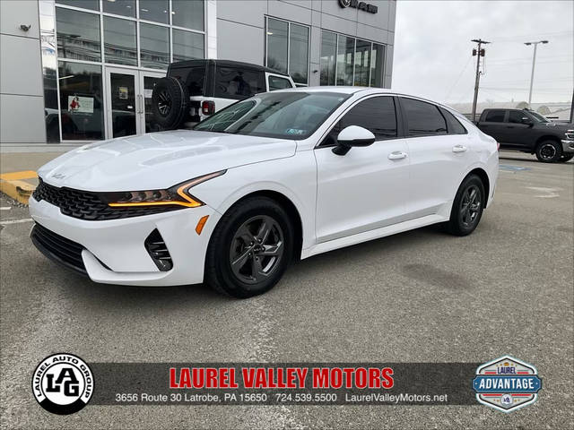 2023 Kia K5 LXS FWD photo