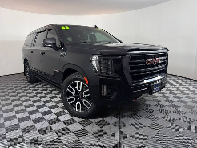 2023 GMC Yukon XL AT4 4WD photo