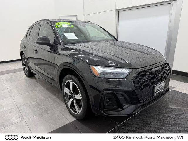 2023 Audi Q5 S line Prestige AWD photo